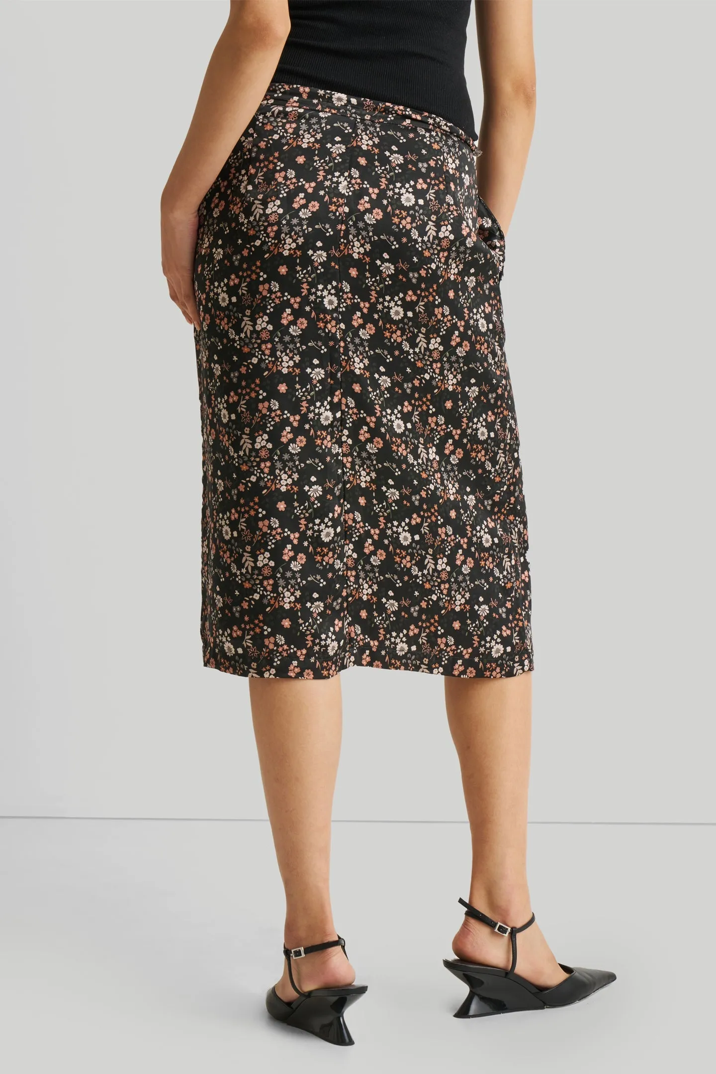 Brunch Skirt in Black Florals