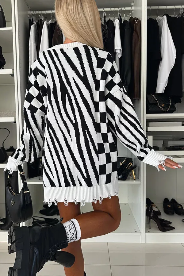 Fashionable Knit Zebra Geometric Pattern Frayed Hem Loose Sweater