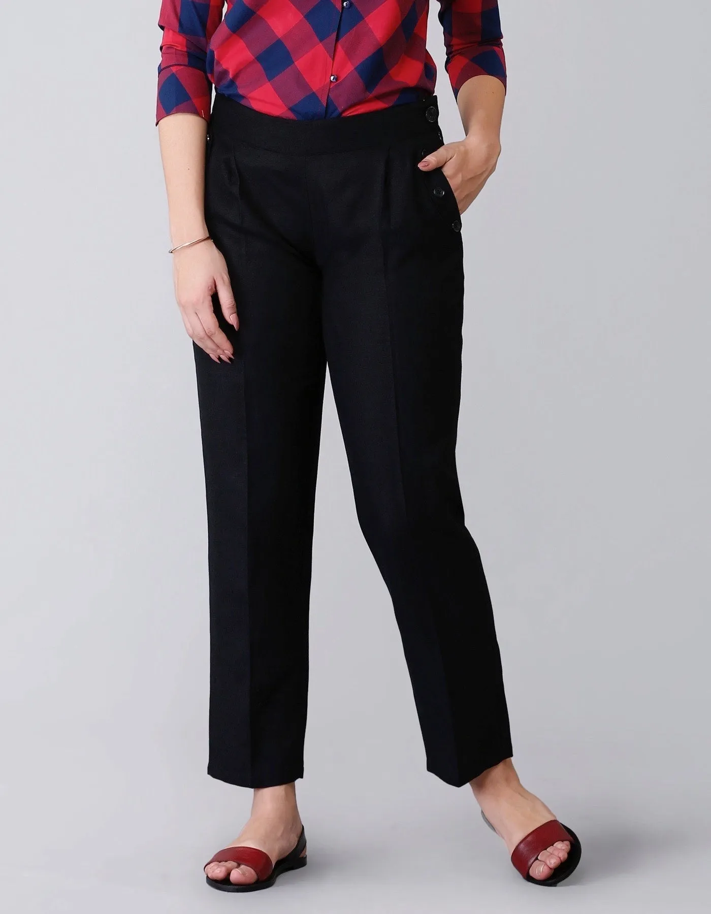 Pleated Cropped Pants - Black