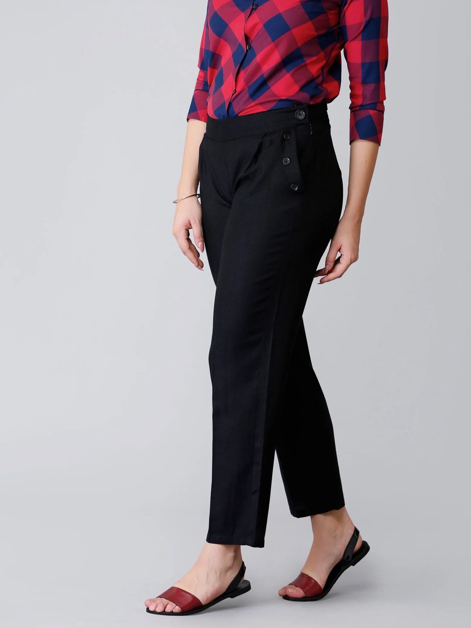 Pleated Cropped Pants - Black