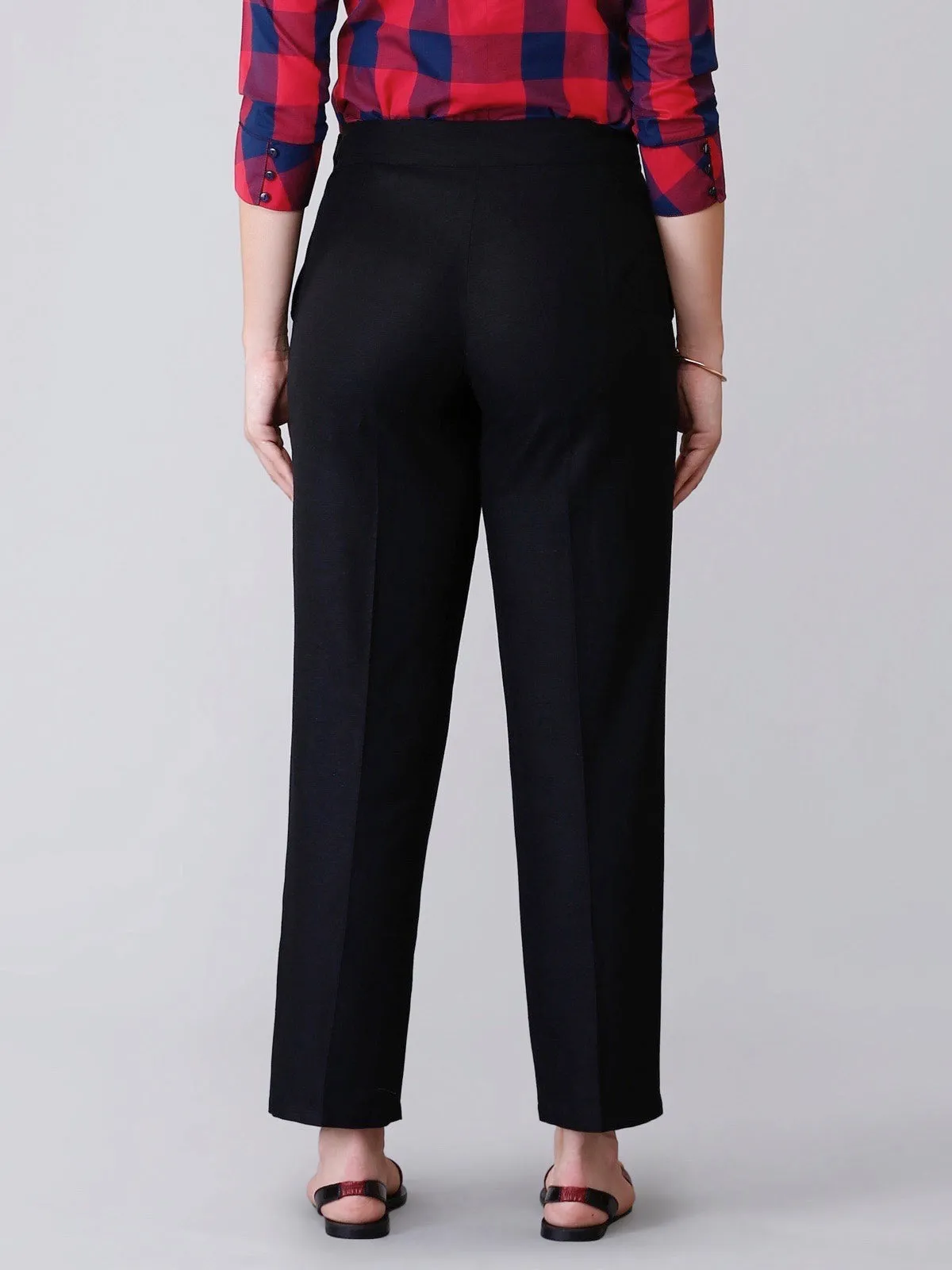 Pleated Cropped Pants - Black